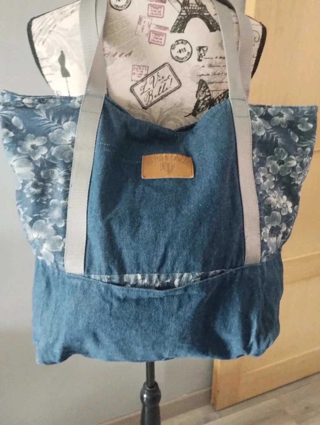 Grand sac fourre tout bleu marine fleurie aspect jeans, Nature Skills